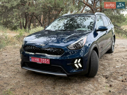 Киа Niro 2020 в Днепре (Днепропетровске) на Automoto.ua Синий Киа Niro, объемом двигателя 1.58 л и пробегом 50 тыс. км за 20200 $, фото 1 на Automoto.ua