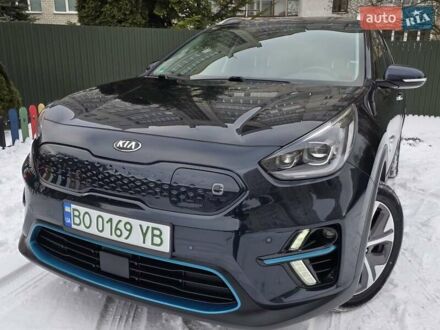 Синий Киа Niro, объемом двигателя 0 л и пробегом 147 тыс. км за 18999 $, фото 1 на Automoto.ua