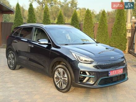 Синий Киа Niro, объемом двигателя 0 л и пробегом 129 тыс. км за 18800 $, фото 1 на Automoto.ua