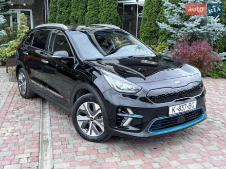 Кіа Niro 2020 у Тернополі на Automoto.ua Синій Кіа Niro, об'ємом двигуна 0 л та пробігом 107 тис. км за 19200 $, фото 1 на Automoto.ua