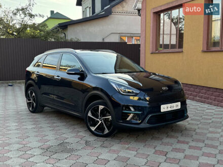 Киа Niro 2020 в Ровно на Automoto.ua Синий Киа Niro, объемом двигателя 0 л и пробегом 130 тыс. км за 18199 $, фото 1 на Automoto.ua