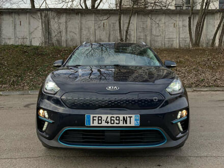 Синий Киа Niro, объемом двигателя 0 л и пробегом 104 тыс. км за 19150 $, фото 1 на Automoto.ua