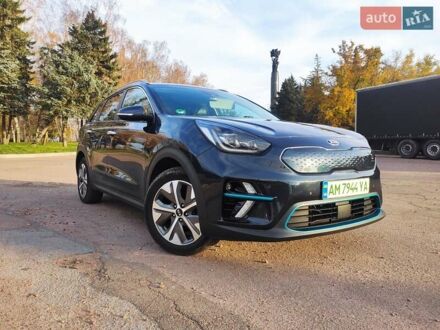 Кіа Niro 2020 у Житомирі на Automoto.ua Синій Кіа Niro, об'ємом двигуна 0 л та пробігом 120 тис. км за 19890 $, фото 1 на Automoto.ua