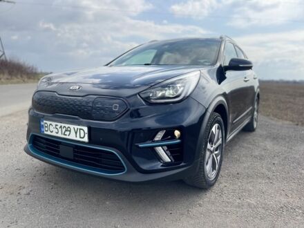Синий Киа Niro, объемом двигателя 0 л и пробегом 180 тыс. км за 18700 $, фото 1 на Automoto.ua