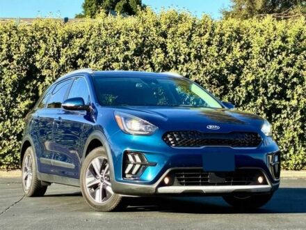 Синій Кіа Niro, об'ємом двигуна 1.6 л та пробігом 37 тис. км за 10100 $, фото 1 на Automoto.ua