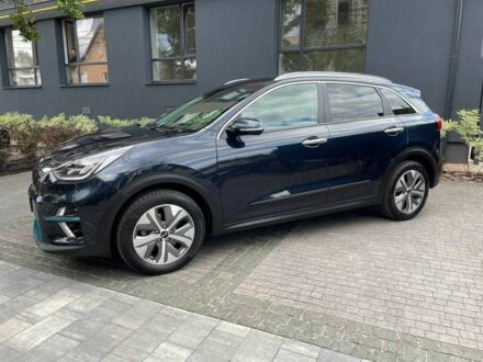 Синий Киа Niro, объемом двигателя 0 л и пробегом 83 тыс. км за 20000 $, фото 1 на Automoto.ua