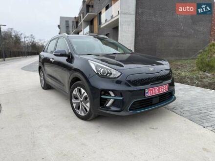 Синий Киа Niro, объемом двигателя 0 л и пробегом 138 тыс. км за 18900 $, фото 1 на Automoto.ua