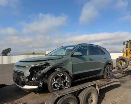 Зелений Кіа Niro, об'ємом двигуна 1.6 л та пробігом 56 тис. км за 16500 $, фото 5 на Automoto.ua