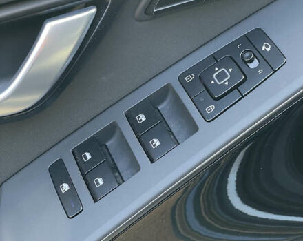 Зеленый Киа Niro, объемом двигателя 0 л и пробегом 14 тыс. км за 25999 $, фото 9 на Automoto.ua