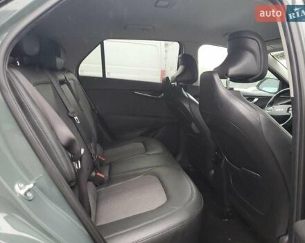 Зелений Кіа Niro, об'ємом двигуна 0 л та пробігом 59 тис. км за 8500 $, фото 10 на Automoto.ua