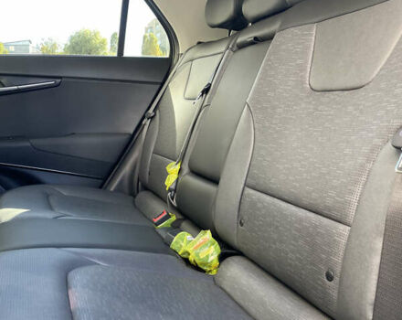 Зеленый Киа Niro, объемом двигателя 0 л и пробегом 14 тыс. км за 25999 $, фото 13 на Automoto.ua