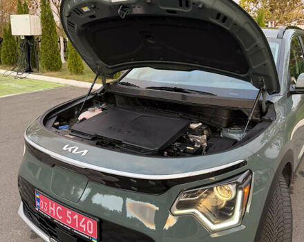 Зелений Кіа Niro, об'ємом двигуна 0 л та пробігом 28 тис. км за 24400 $, фото 42 на Automoto.ua