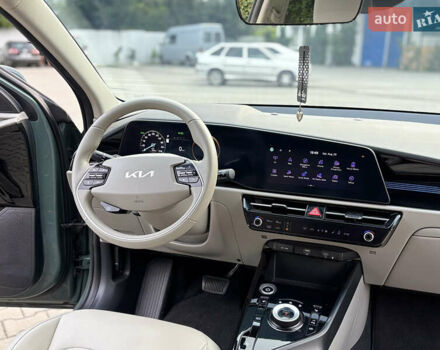 Зелений Кіа Niro, об'ємом двигуна 0 л та пробігом 35 тис. км за 23499 $, фото 18 на Automoto.ua