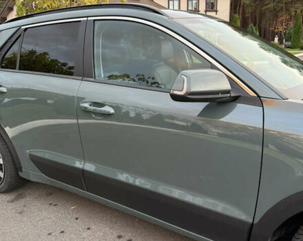 Зелений Кіа Niro, об'ємом двигуна 0 л та пробігом 28 тис. км за 24400 $, фото 4 на Automoto.ua