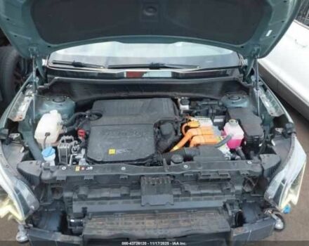 Зеленый Киа Niro, объемом двигателя 1.6 л и пробегом 36 тыс. км за 7000 $, фото 12 на Automoto.ua