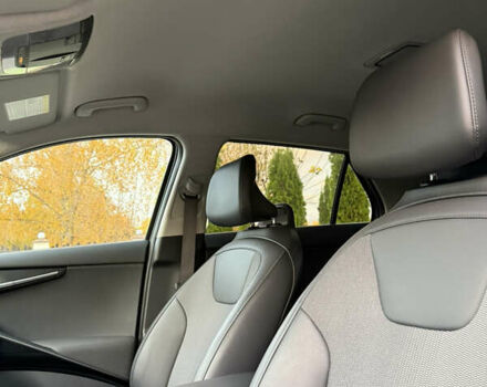 Зелений Кіа Niro, об'ємом двигуна 0 л та пробігом 28 тис. км за 24400 $, фото 25 на Automoto.ua