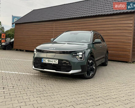 Зелений Кіа Niro, об'ємом двигуна 0 л та пробігом 35 тис. км за 23499 $, фото 4 на Automoto.ua