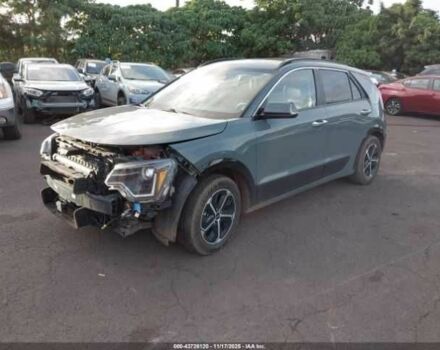 Зеленый Киа Niro, объемом двигателя 1.6 л и пробегом 36 тыс. км за 7000 $, фото 2 на Automoto.ua