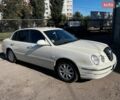 Білий Кіа Опірус, об'ємом двигуна 3 л та пробігом 228 тис. км за 2999 $, фото 1 на Automoto.ua