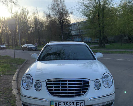 Белый Киа Опирус, объемом двигателя 3.8 л и пробегом 65 тыс. км за 9100 $, фото 1 на Automoto.ua