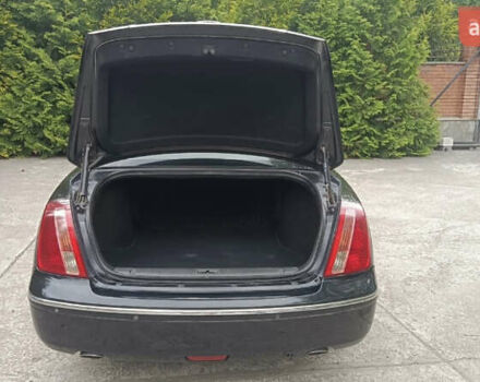 Черный Киа Опирус, объемом двигателя 3.78 л и пробегом 185 тыс. км за 6800 $, фото 9 на Automoto.ua