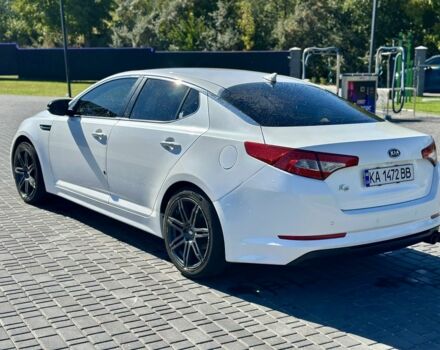 Білий Кіа Оптіма, об'ємом двигуна 2 л та пробігом 262 тис. км за 7550 $, фото 2 на Automoto.ua