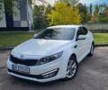 Белый Киа Оптима, объемом двигателя 2 л и пробегом 220 тыс. км за 9300 $, фото 1 на Automoto.ua