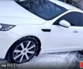 Білий Кіа Оптіма, об'ємом двигуна 2 л та пробігом 167 тис. км за 9000 $, фото 2 на Automoto.ua