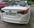Белый Киа Оптима, объемом двигателя 2 л и пробегом 380 тыс. км за 9000 $, фото 2 на Automoto.ua