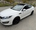 Білий Кіа Оптіма, об'ємом двигуна 2 л та пробігом 365 тис. км за 7700 $, фото 6 на Automoto.ua