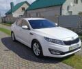 Белый Киа Оптима, объемом двигателя 2 л и пробегом 195 тыс. км за 10350 $, фото 2 на Automoto.ua