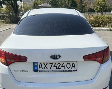 Білий Кіа Оптіма, об'ємом двигуна 2 л та пробігом 108 тис. км за 8200 $, фото 2 на Automoto.ua