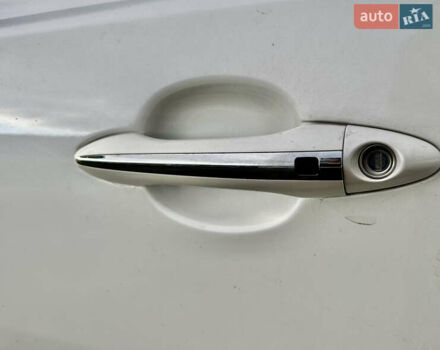 Білий Кіа Оптіма, об'ємом двигуна 1.69 л та пробігом 226 тис. км за 8800 $, фото 5 на Automoto.ua