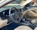 Білий Кіа Оптіма, об'ємом двигуна 2.4 л та пробігом 221 тис. км за 8200 $, фото 25 на Automoto.ua