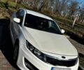 Білий Кіа Оптіма, об'ємом двигуна 2 л та пробігом 300 тис. км за 7200 $, фото 2 на Automoto.ua