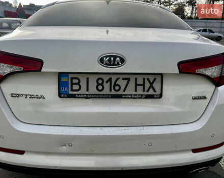 Білий Кіа Оптіма, об'ємом двигуна 1.69 л та пробігом 226 тис. км за 8800 $, фото 4 на Automoto.ua
