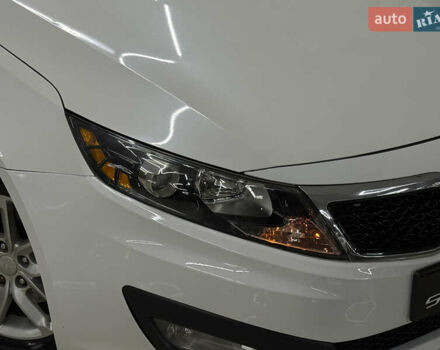 Білий Кіа Оптіма, об'ємом двигуна 2.36 л та пробігом 262 тис. км за 8199 $, фото 6 на Automoto.ua