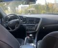 Білий Кіа Оптіма, об'ємом двигуна 2 л та пробігом 108 тис. км за 8200 $, фото 5 на Automoto.ua