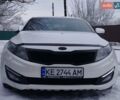 Білий Кіа Оптіма, об'ємом двигуна 2 л та пробігом 167 тис. км за 9000 $, фото 4 на Automoto.ua