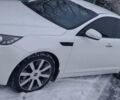 Білий Кіа Оптіма, об'ємом двигуна 2 л та пробігом 167 тис. км за 9000 $, фото 1 на Automoto.ua