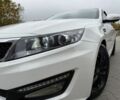 Білий Кіа Оптіма, об'ємом двигуна 2 л та пробігом 365 тис. км за 7700 $, фото 7 на Automoto.ua