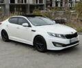 Білий Кіа Оптіма, об'ємом двигуна 2 л та пробігом 365 тис. км за 7700 $, фото 2 на Automoto.ua