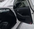 Білий Кіа Оптіма, об'ємом двигуна 2 л та пробігом 167 тис. км за 9000 $, фото 13 на Automoto.ua