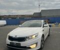 Белый Киа Оптима, объемом двигателя 2 л и пробегом 267 тыс. км за 9900 $, фото 7 на Automoto.ua
