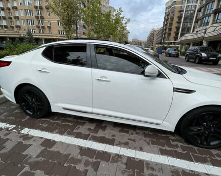 Белый Киа Оптима, объемом двигателя 2 л и пробегом 180 тыс. км за 7900 $, фото 2 на Automoto.ua