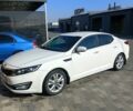 Білий Кіа Оптіма, об'ємом двигуна 2 л та пробігом 208 тис. км за 9500 $, фото 1 на Automoto.ua