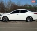 Белый Киа Оптима, объемом двигателя 2 л и пробегом 210 тыс. км за 9400 $, фото 4 на Automoto.ua