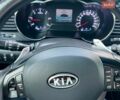 Белый Киа Оптима, объемом двигателя 1.69 л и пробегом 245 тыс. км за 9600 $, фото 42 на Automoto.ua