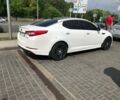 Белый Киа Оптима, объемом двигателя 2 л и пробегом 266 тыс. км за 8000 $, фото 1 на Automoto.ua