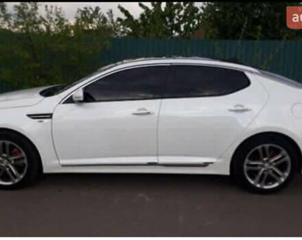 Белый Киа Оптима, объемом двигателя 2 л и пробегом 95 тыс. км за 11500 $, фото 2 на Automoto.ua